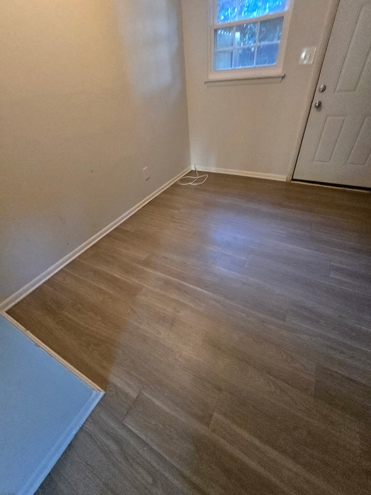 Building Photo - 1620 Crest Rd