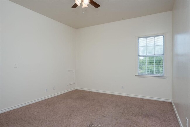 Building Photo - 4400 Carter Creek Pkwy