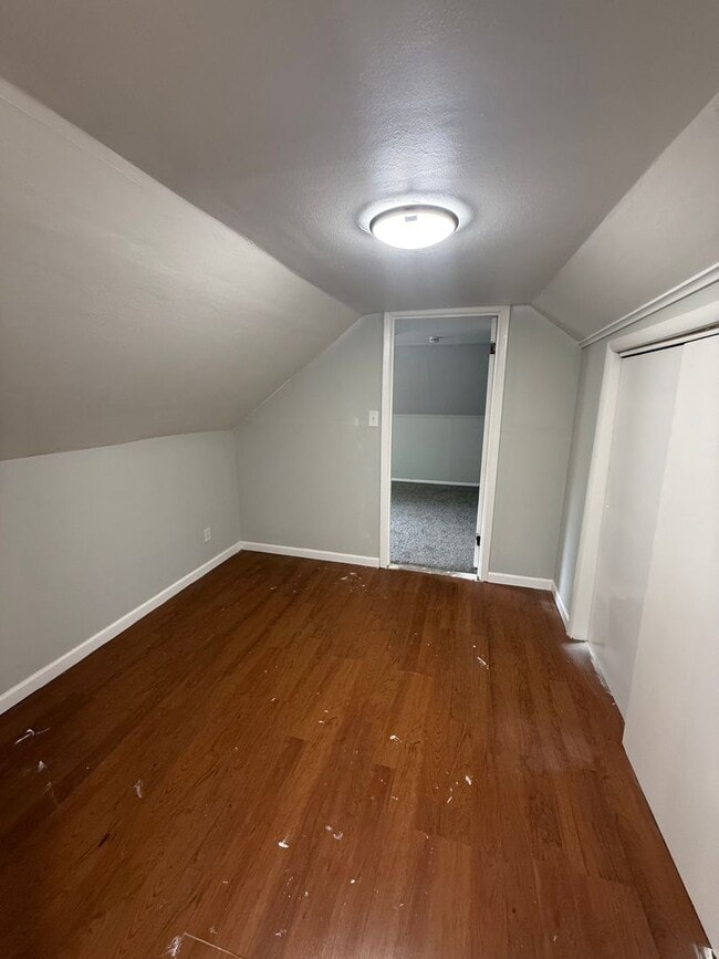 Building Photo - 9066 Pallardy Ln