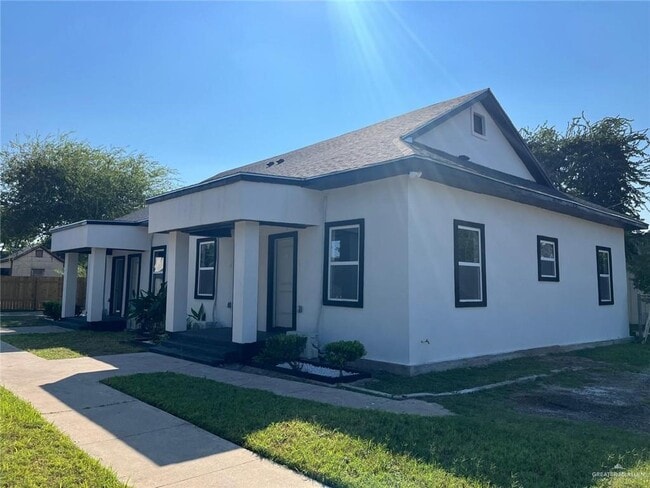 Building Photo - 19 Miller Ave