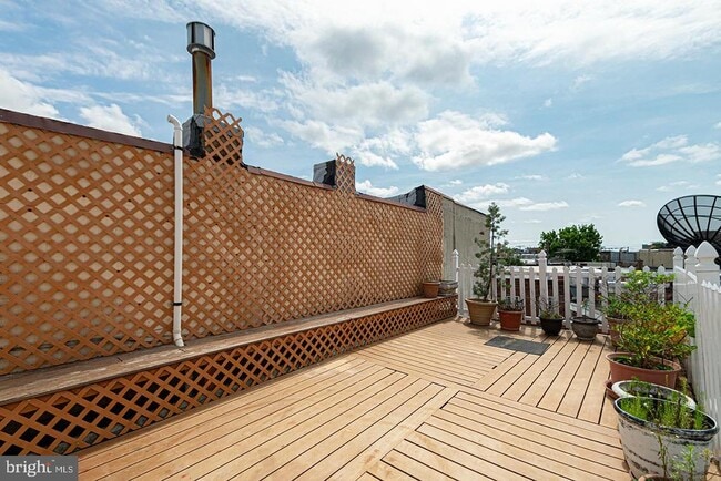 Building Photo - 1635 Passyunk Ave