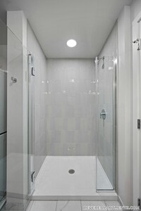 Building Photo - 328 Bank St