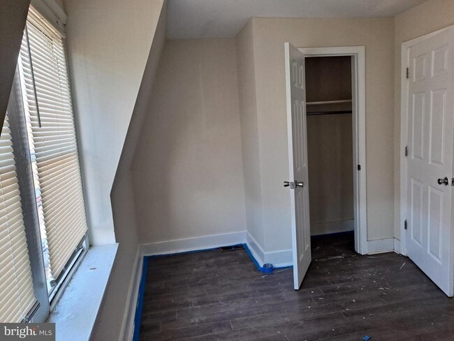 Building Photo - 1100 Green St