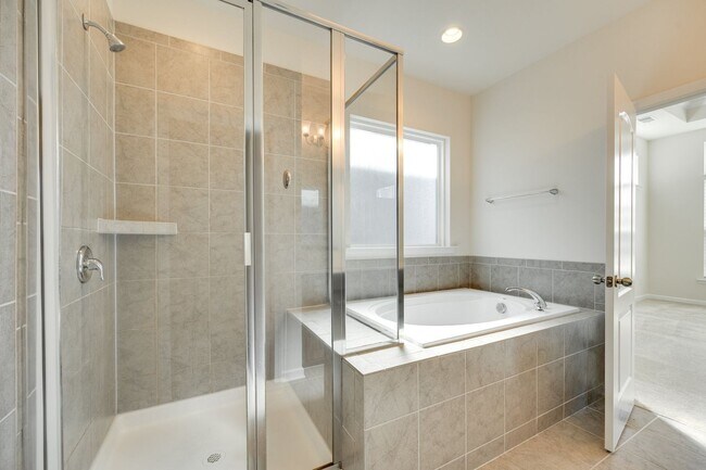 Building Photo - Beautiful 4-bed, 3.5 bath with Primary on the main level in Cameron Creek of Fabulous Fort Mill!