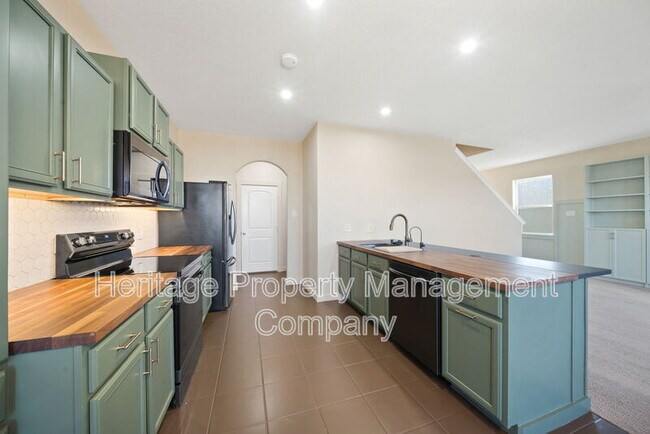 Building Photo - 12241 Cashton