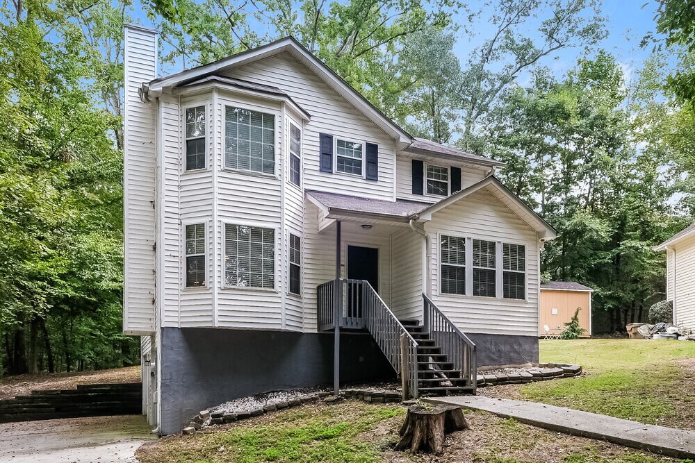 Building Photo - 6001 Colt Ridge Trail SE