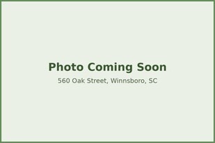 Building Photo - 560 Oak St