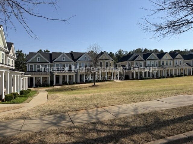 Building Photo - 11 Shadwell St