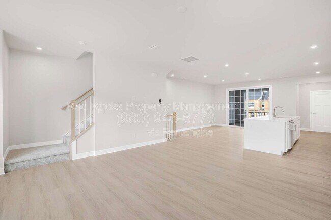 Building Photo - 513 Bailey Mls Dr