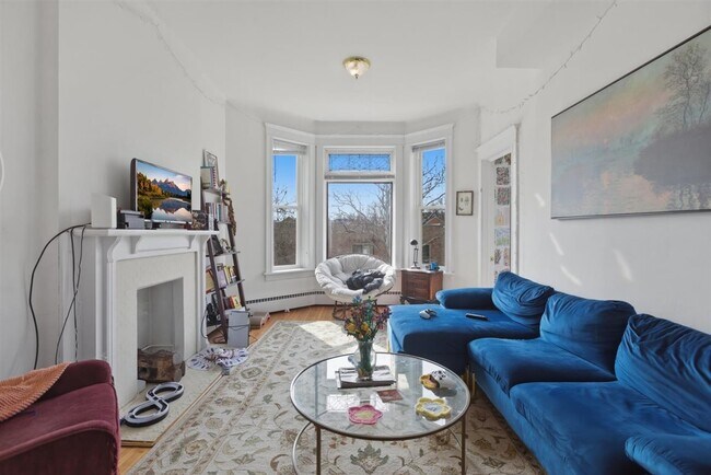 Building Photo - 3507 N Seminary Ave