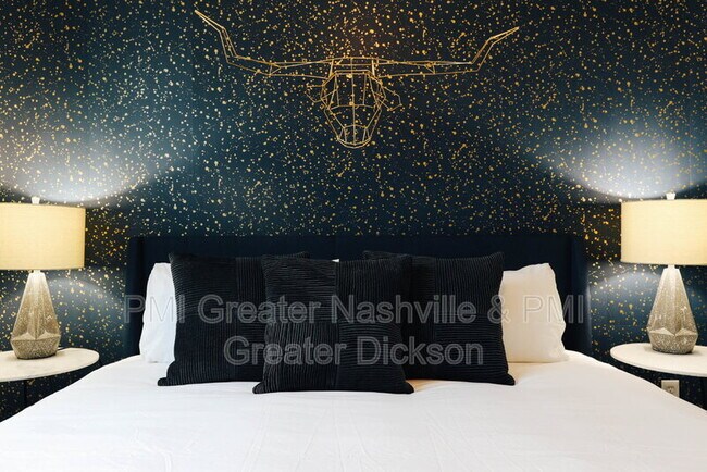 Building Photo - 11 N Hill St