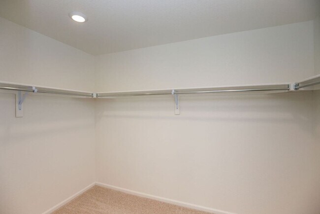 Building Photo - Spacious 4-Bedroom Home  + Office + Loft  with 3-Car Garage, Walk-Out Basement & Community Pool| ...