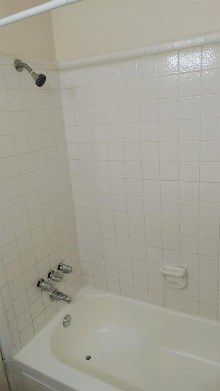 Building Photo - 5810 Twisted Pine Ct