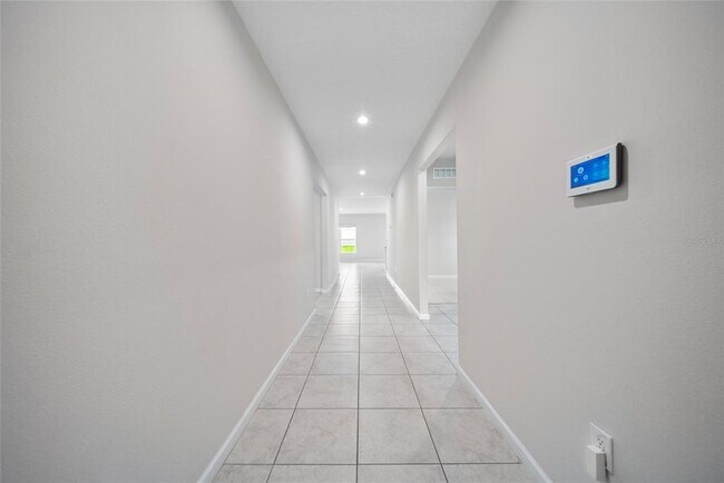 Building Photo - 489 Panaro Ln