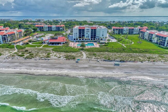 Building Photo - 1945 Gulf of Mexico Dr