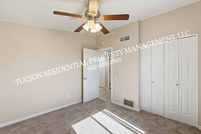 Building Photo - 9712 E Nicaragua Pl