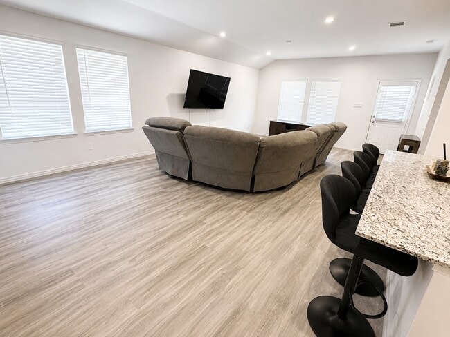 Building Photo - 4243 Brinkworth Dr