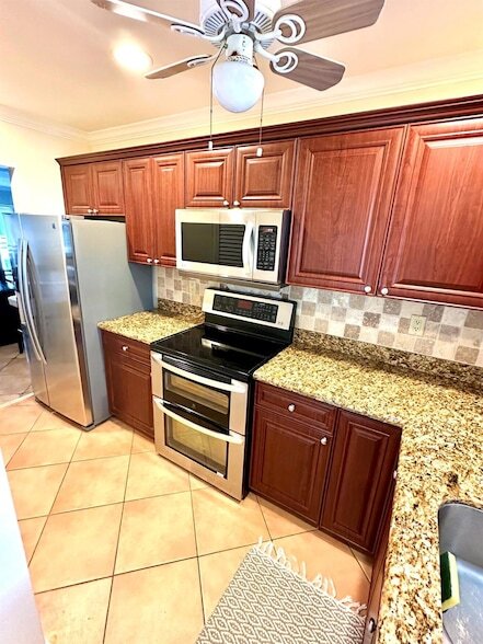 Building Photo - 2501 S Ocean Blvd