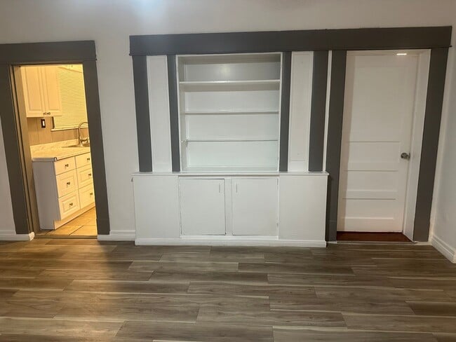 Building Photo - Charming 3-Bedroom Home with Detached Gara...