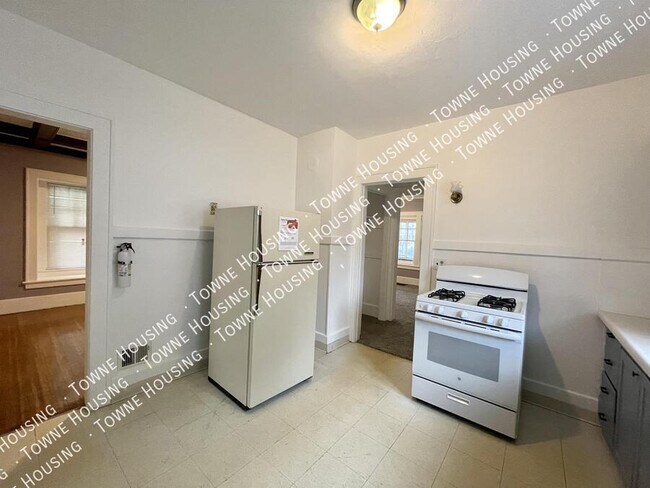 Building Photo - 640 Magee Ave