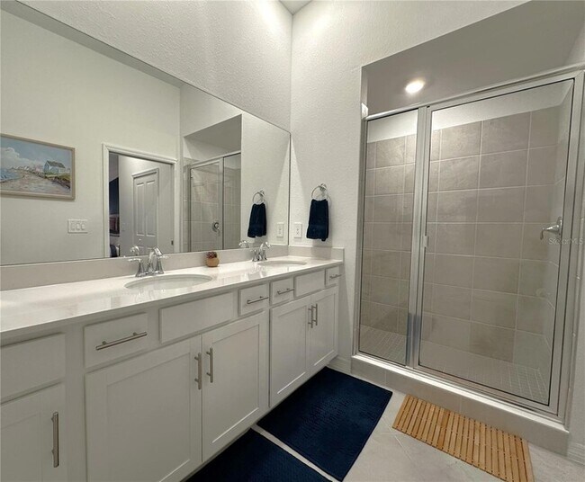 Building Photo - 14221 Heritage Landing Blvd