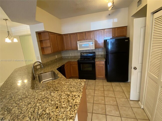 Building Photo - 9825 Baywinds Blvd