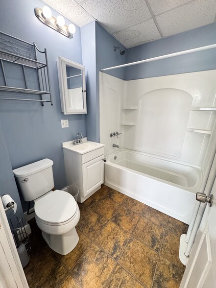 Bathroom - 289 Broadway