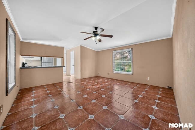 Building Photo - 118 cr 458
