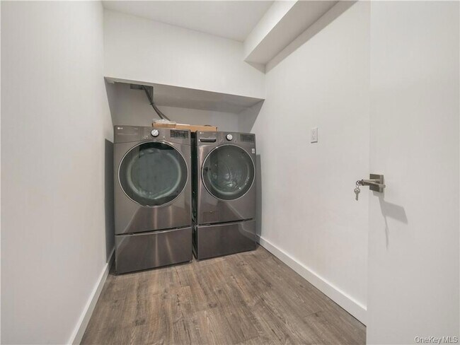 Building Photo - 29 Fremont St