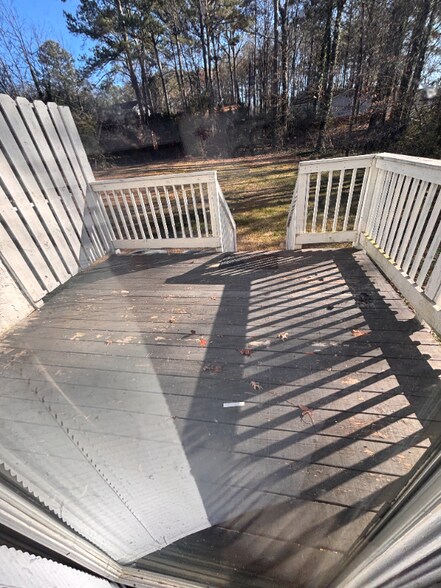 Building Photo - 5870 Sherwood Pl