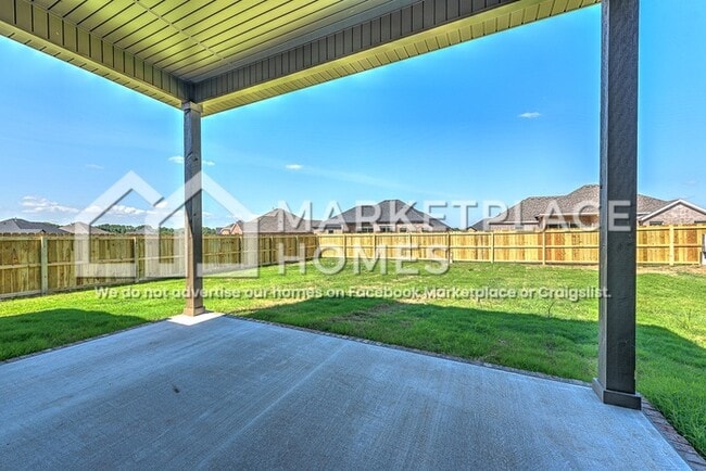 Building Photo - 561 N Goose Xing