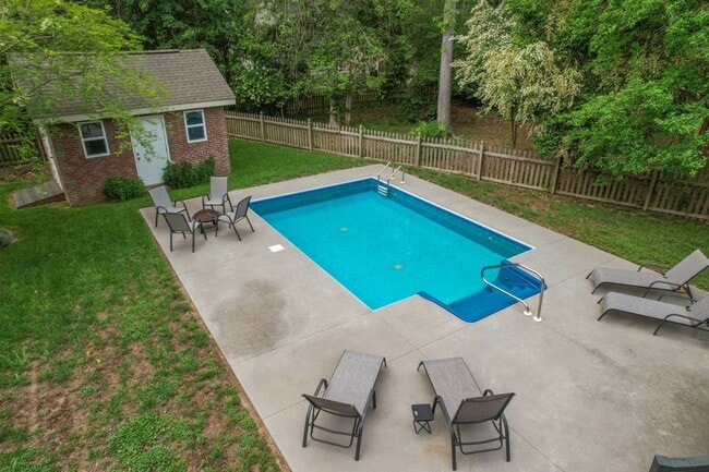 Building Photo - Immaculate Home In Gatling Point!
