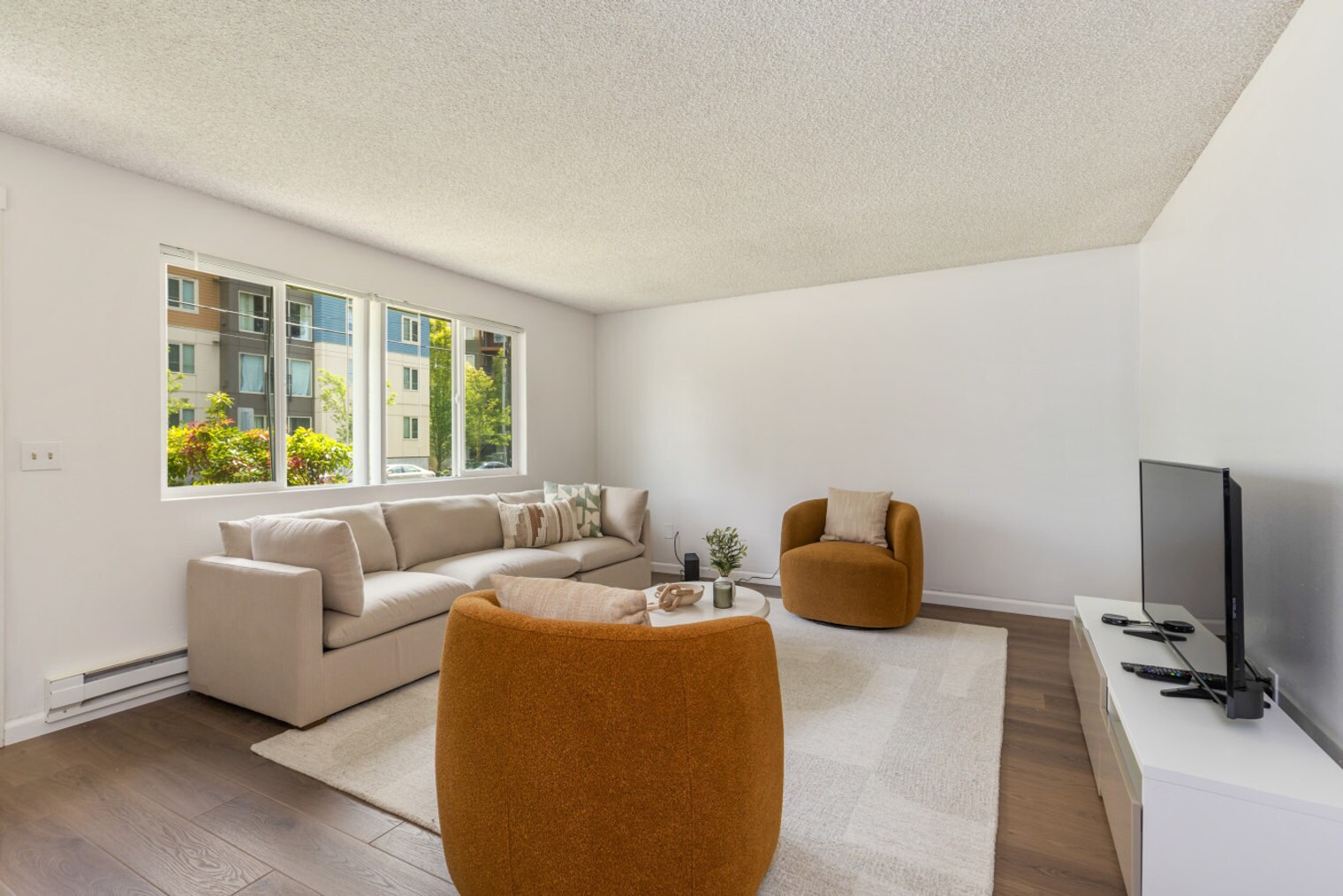 Building Photo - 15706 Ash Way