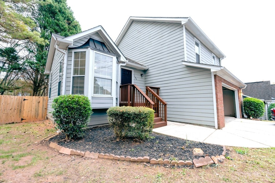 Building Photo - 1195 Kibbe Cir