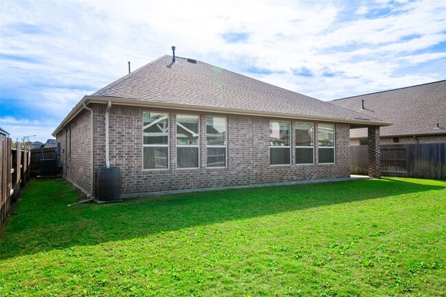 Building Photo - 15023 Mulberry Hallow St