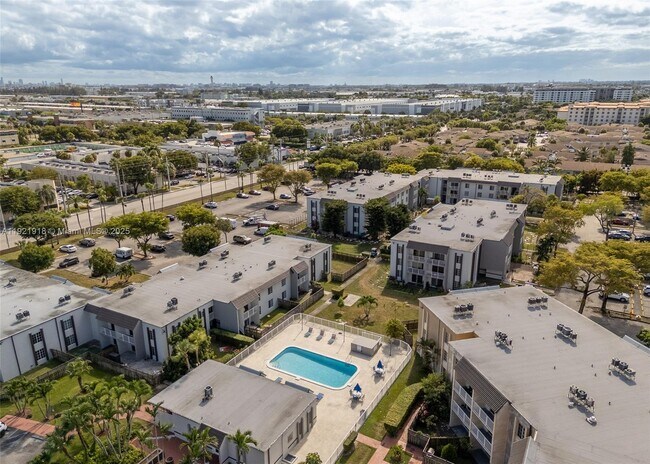 Building Photo - 4804 NW 79th Ave