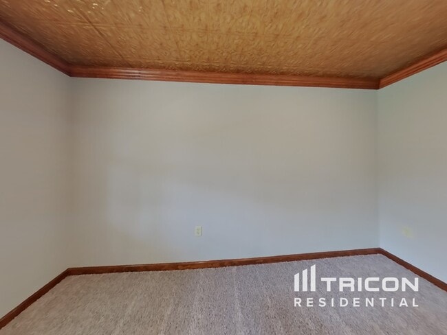 Building Photo - 2585 Cherry Ct