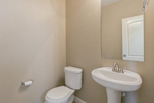 Building Photo - 20506 Freedom River Dr