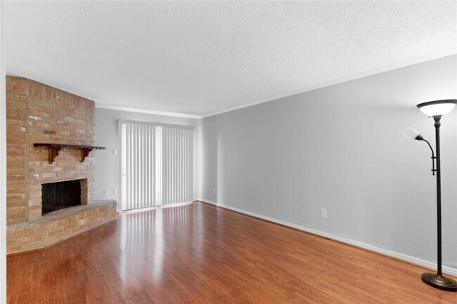 Building Photo - 2800 Jeanetta St
