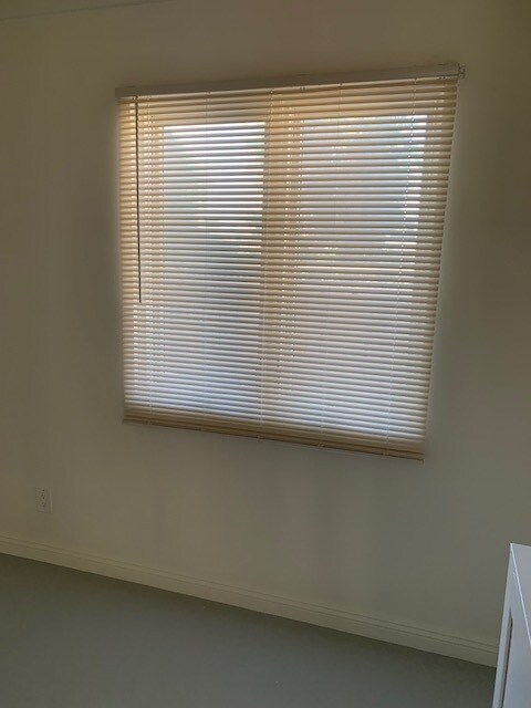 Building Photo - 222 Gull St