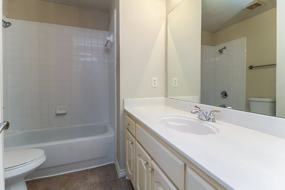 Building Photo - 7517 Creek Meadow Dr