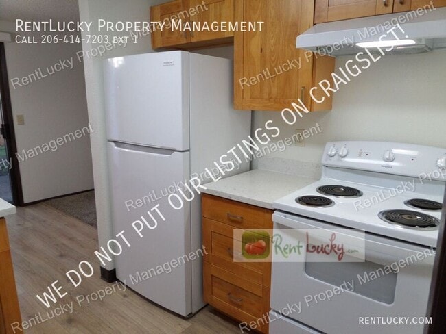 Building Photo - 33033 22nd Pl S