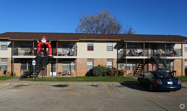 Strong Rent Roll with USDA Voucher-Backed Tenants - Willis South Apartments