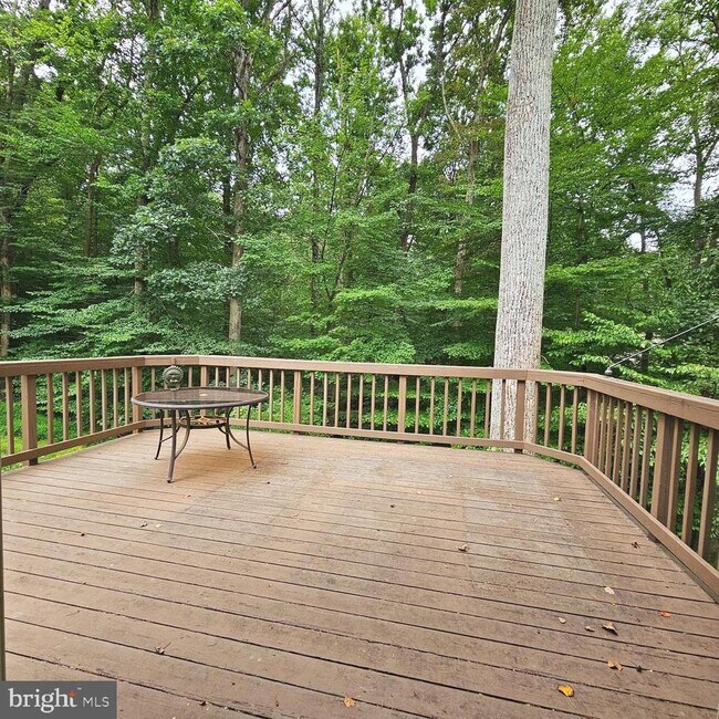 Building Photo - 6004 Station View Ct