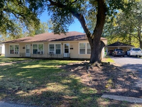 Building Photo - 725 S 7th St