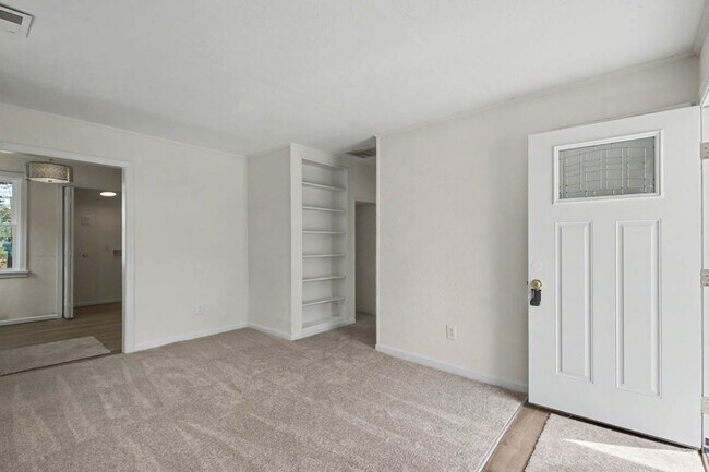 Building Photo - Renovated 3-Bedroom Home with Spacious Yard & Detached Garage