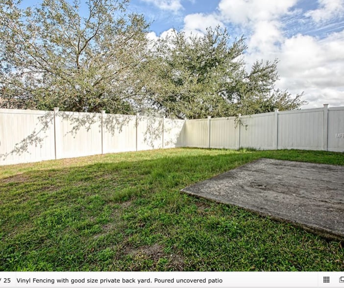 Building Photo - 2624 Hollow Ln