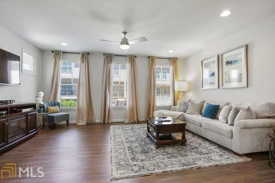 Building Photo - 760 Winton Way