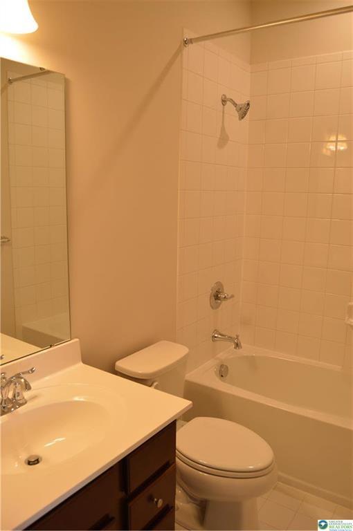 Building Photo - 2332 Raya Wy