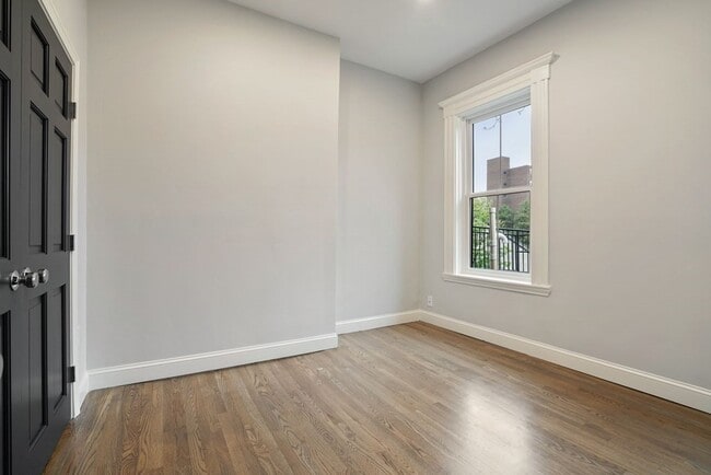 Building Photo - 512 Massachusetts Ave